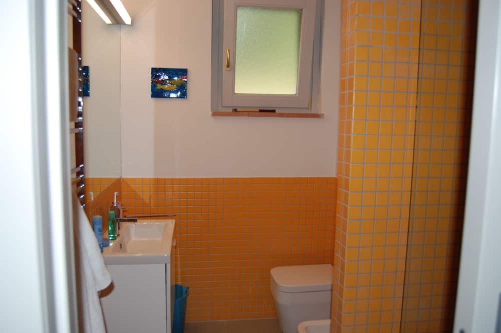 Photo of Bathroom in Marina Lido