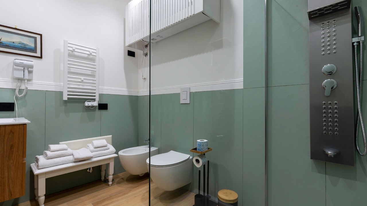 Photo of Bathroom in Naples City Centre