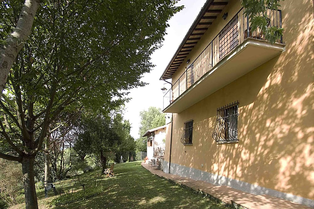 Photo of Outdoor in Uncinano