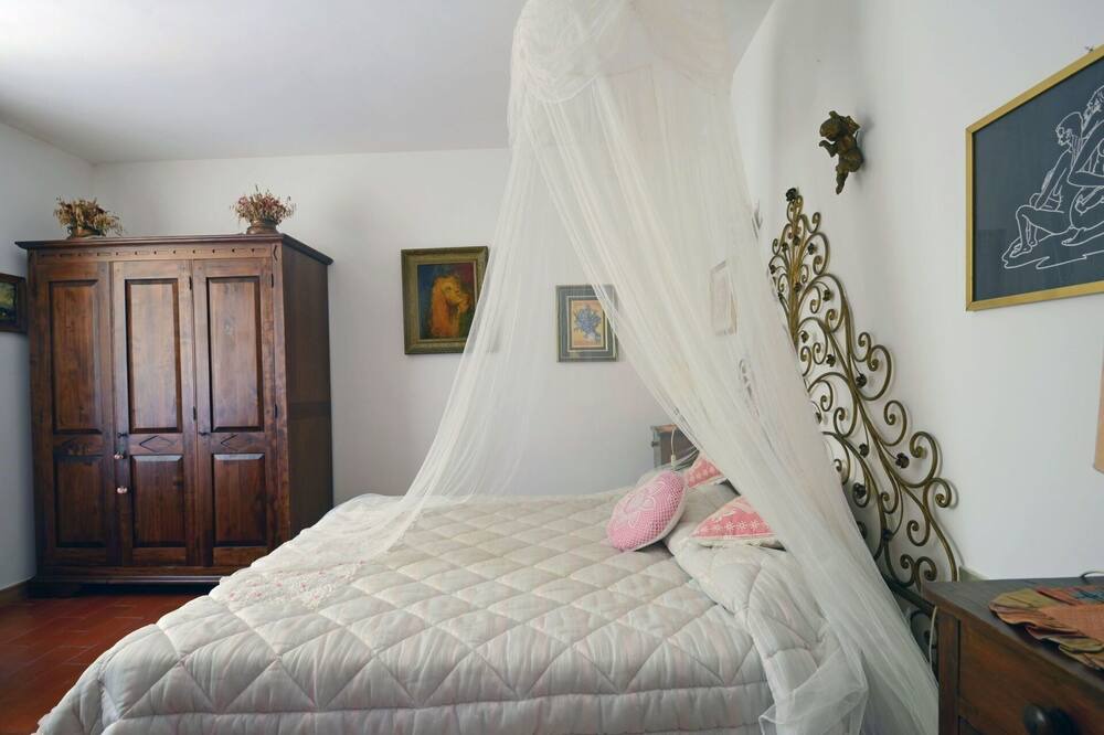 Photo of Bedroom in Piegaro