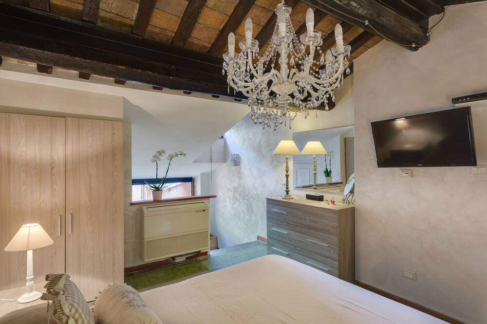Photo of Bedroom in Rione III Colonna