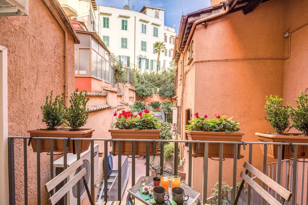 Photo of Patio Balcony in Rione III Colonna