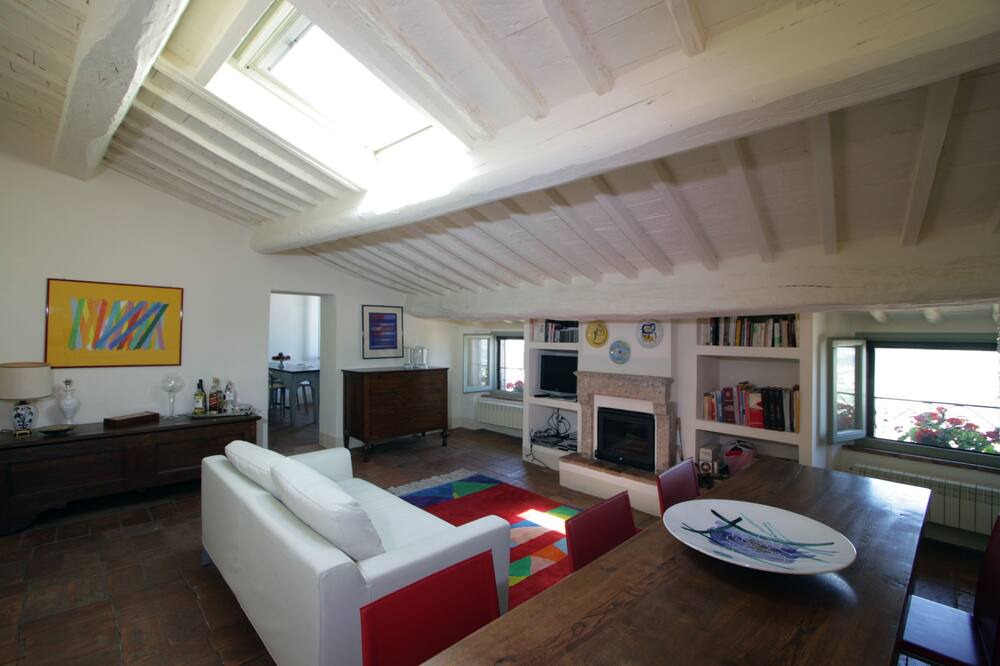 Photo of Livingroom in Todi