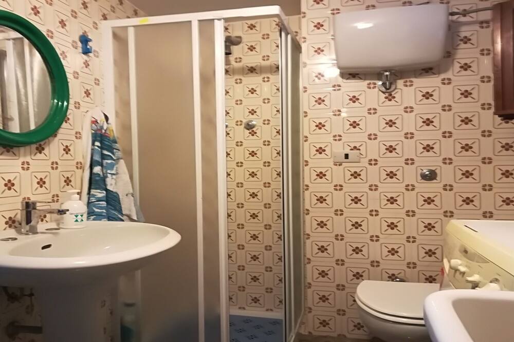 Photo of Bathroom in Vasto