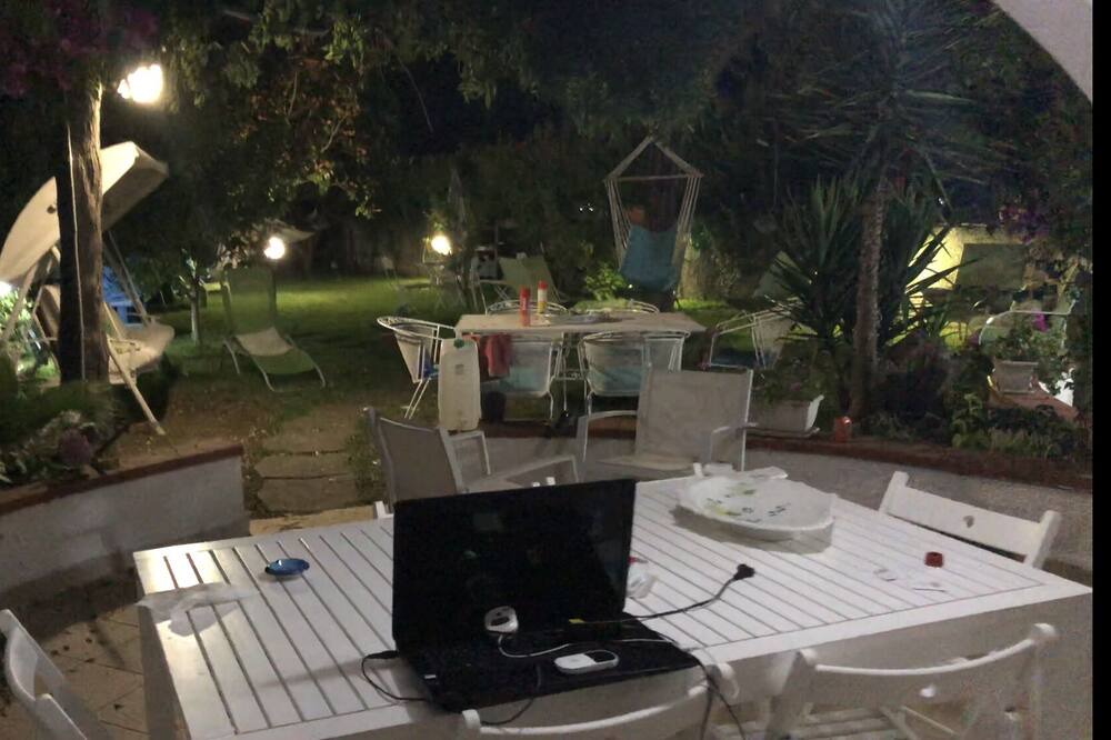 Photo of Patio Balcony in Gizzeria Lido