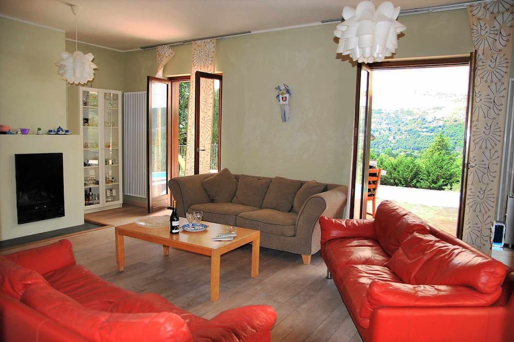 Photo of Livingroom in Itri
