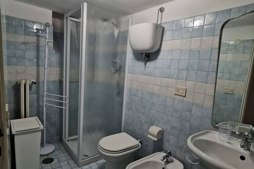 Photo of Bathroom in Gaeta