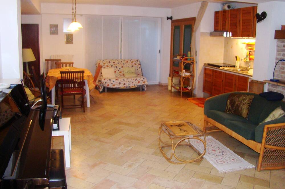 Photo of Livingroom in Fano