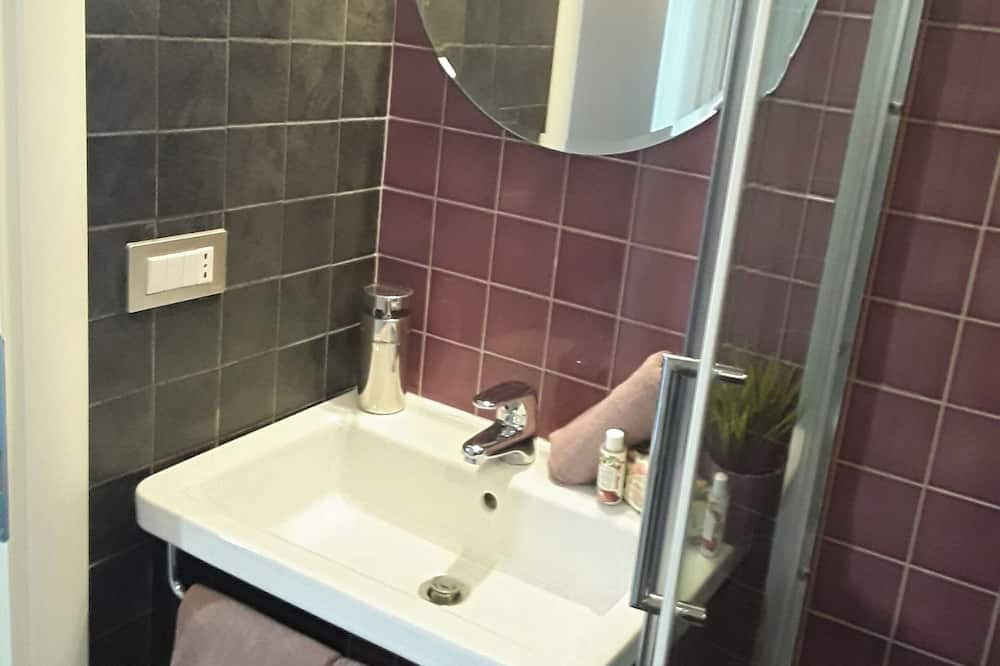 Photo of Bathroom in Rione II Trevi