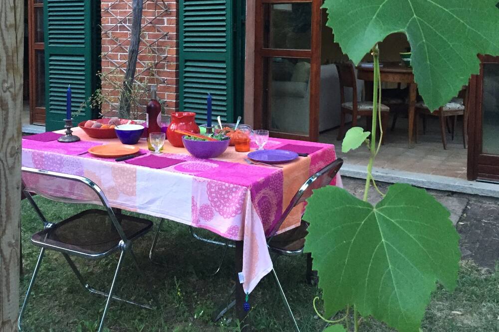 Photo of Patio Balcony in Incisa Scapaccino