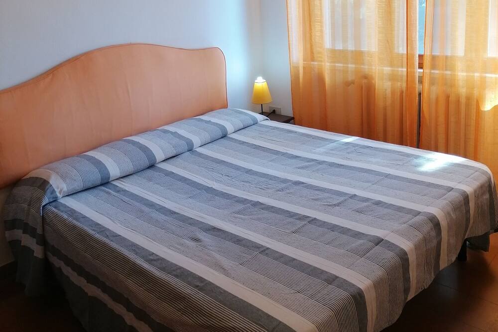 Photo of Bedroom in Saline Sadun