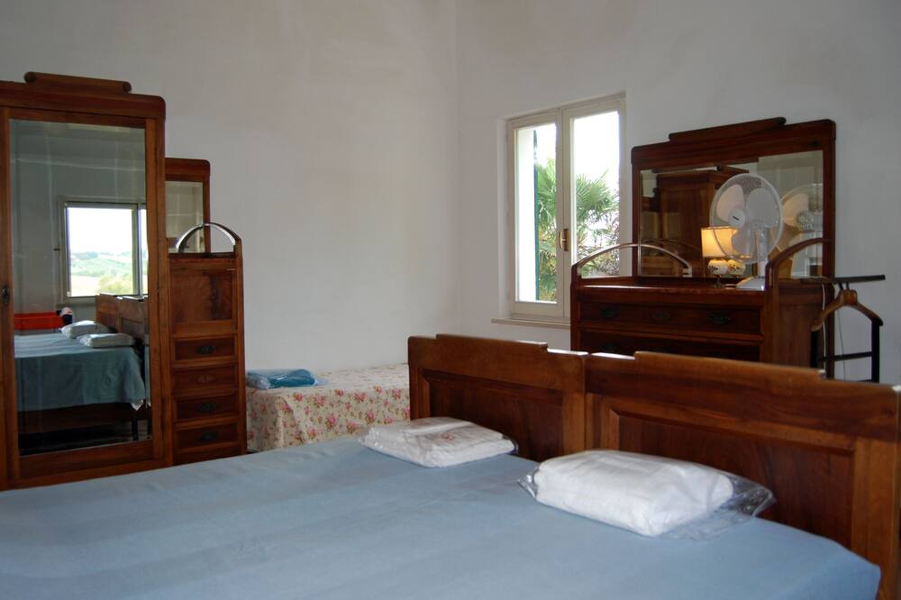 Photo of Bedroom in Montemarciano