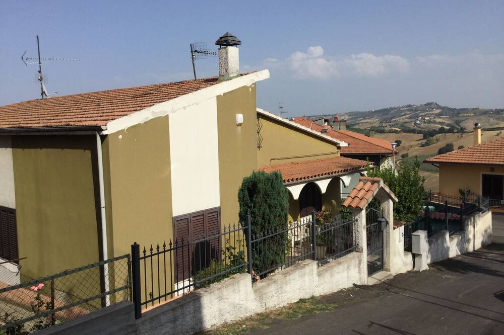 Photo of Outdoor in Atri