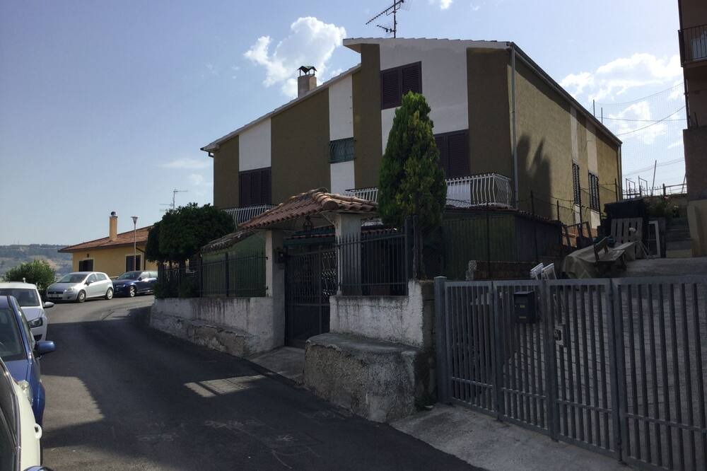 Photo of Outdoor in Atri