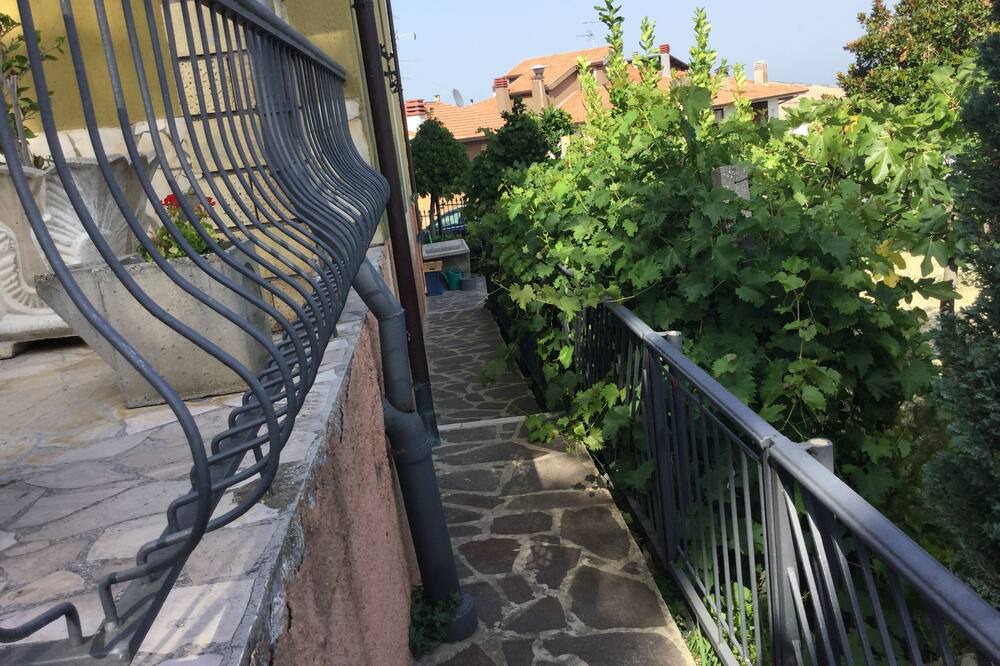 Photo of Patio Balcony in Atri
