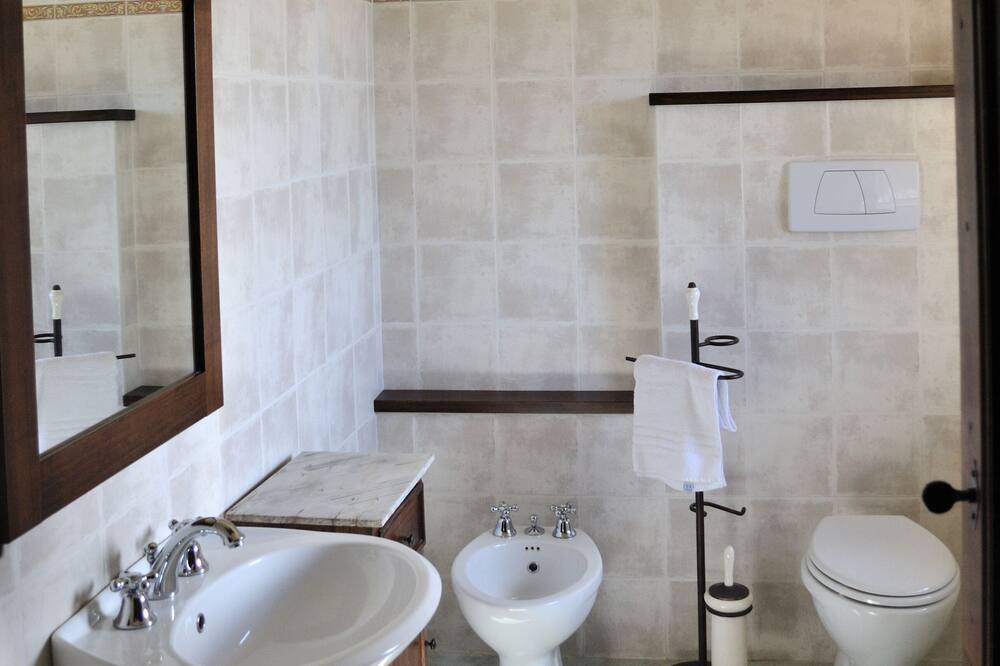 Photo of Bathroom in Gualdo Tadino