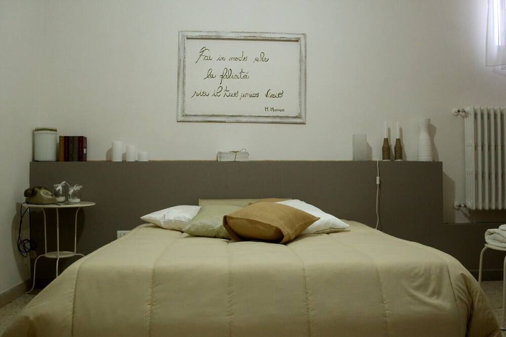 Photo of Bedroom in Venosa