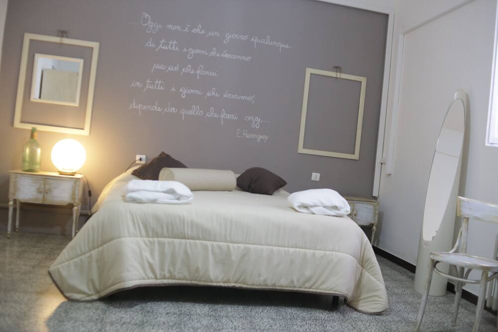 Photo of Bedroom in Venosa