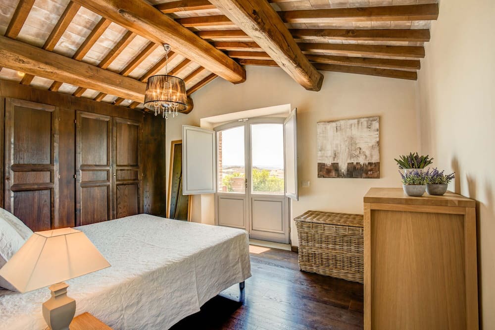Photo of Bedroom in Allerona
