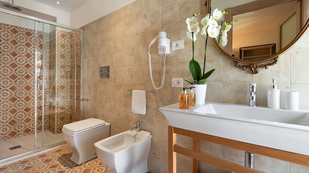 Photo of Bathroom in Roman Quarter