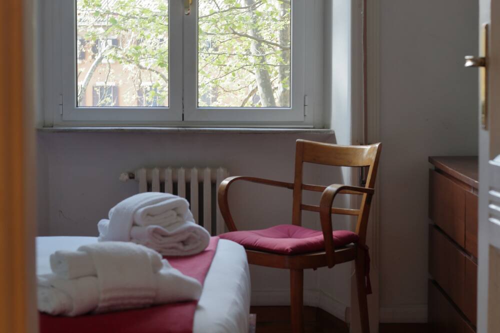 Photo of Bedroom in Roman Ghetto