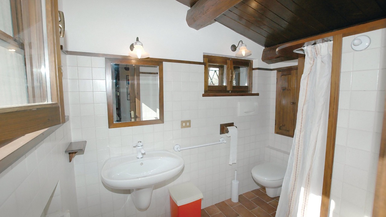 Photo of Bathroom in Castel Colonna