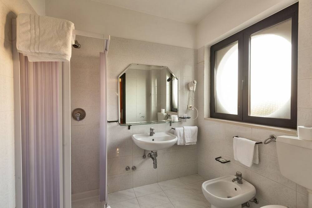 Photo of Bathroom in Venosa