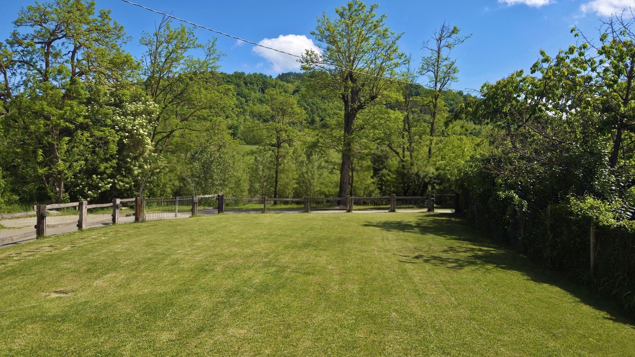 Photo of Outdoor in Dernice