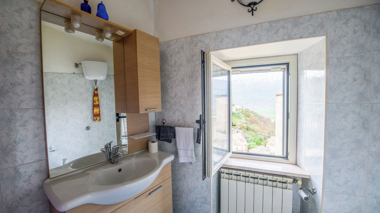 Photo of Bathroom in Capestrano