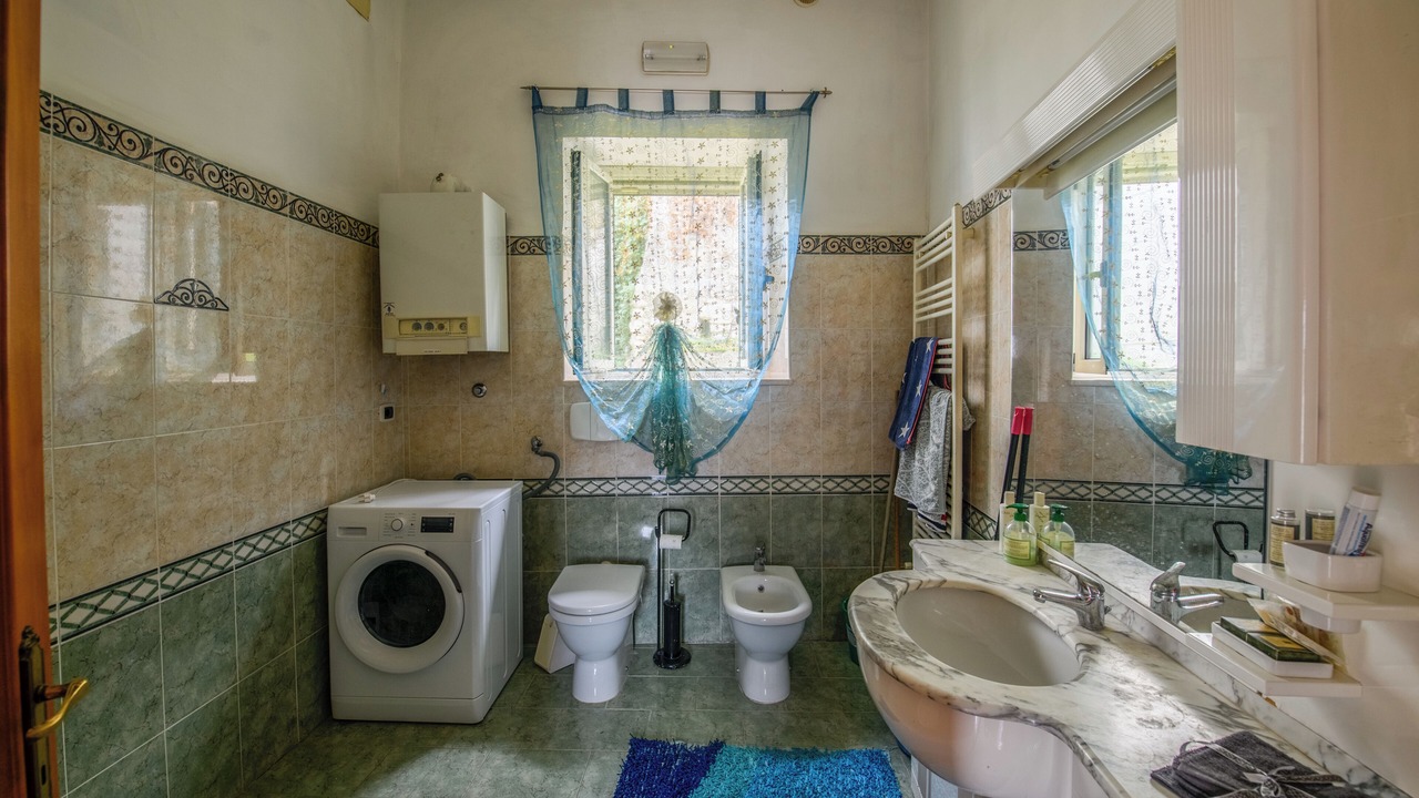 Photo of Bathroom in Capestrano