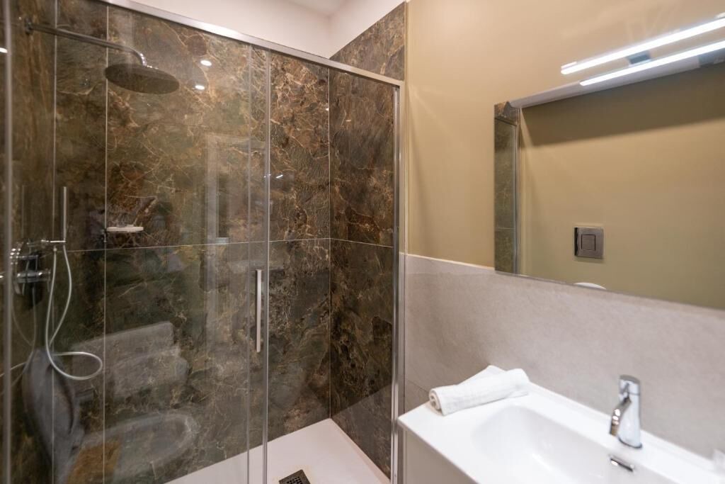 Photo of Bathroom in Naples City Centre