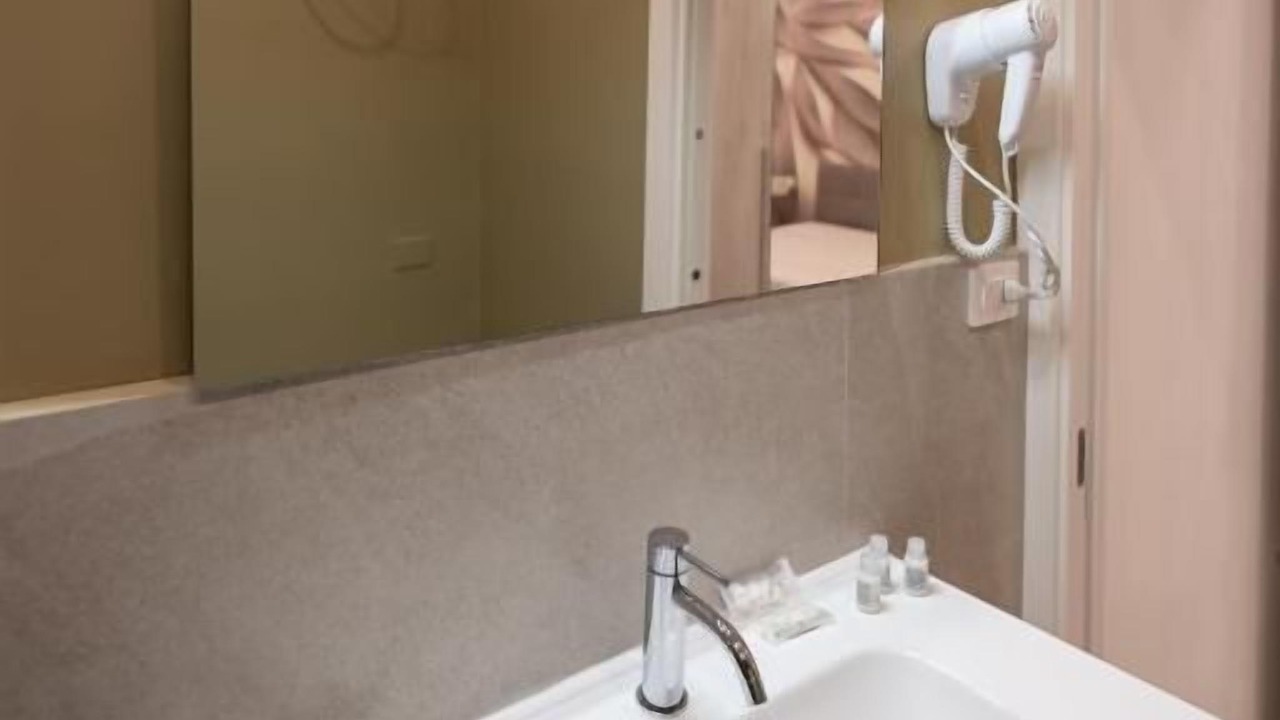 Photo of Bathroom in Naples City Centre