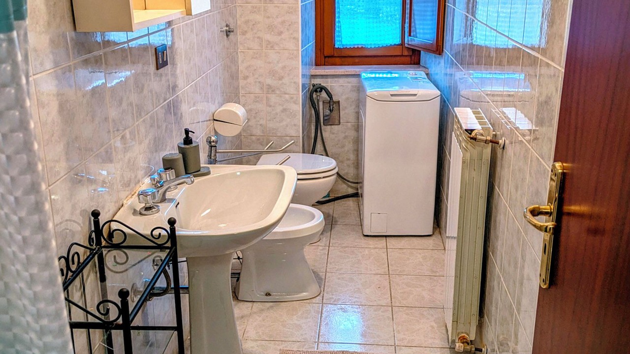 Photo of Bathroom in Lucoli