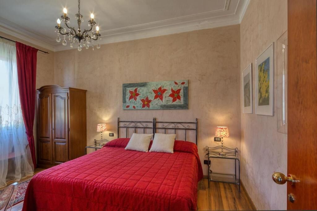 Photo of Bedroom in Nervi