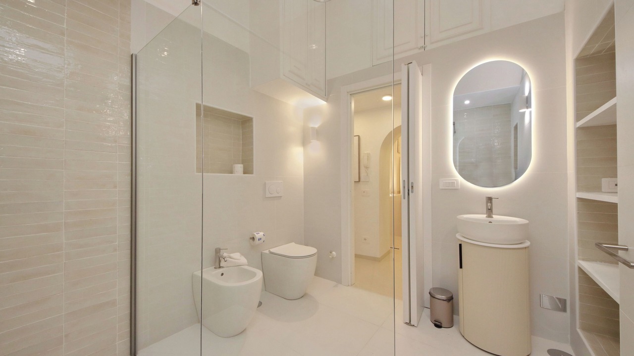 Photo of Bathroom in Rione VI Parione