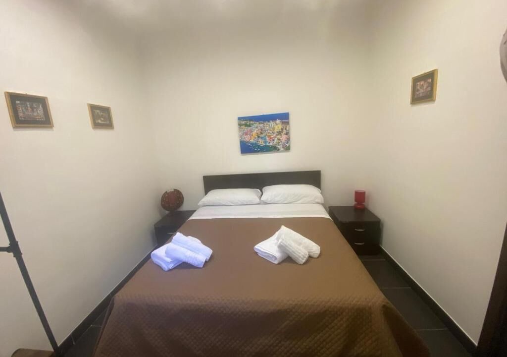 Photo of Bedroom in Naples City Centre