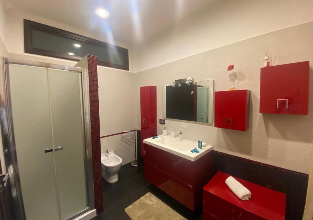 Photo of Bathroom in Naples City Centre