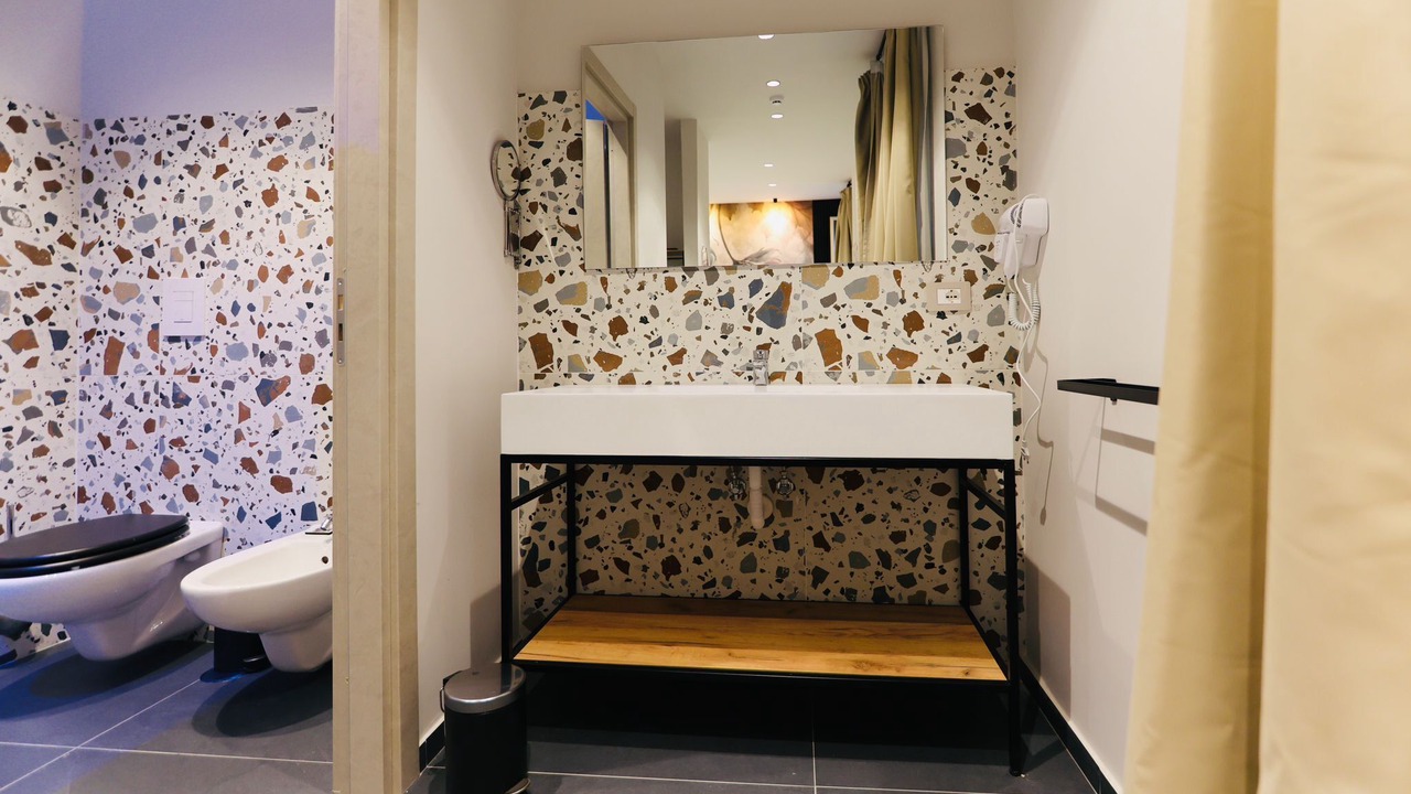 Photo of Bathroom in Naples