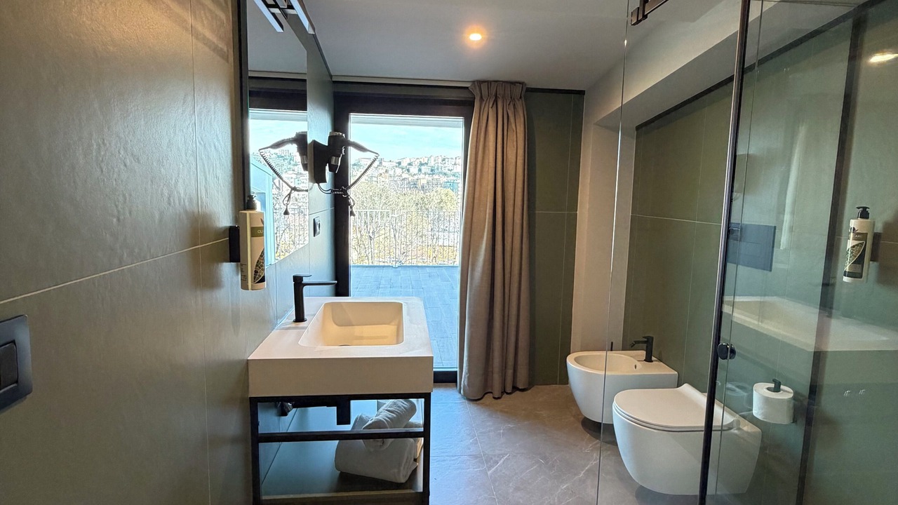 Photo of Bathroom in Fuorigrotta