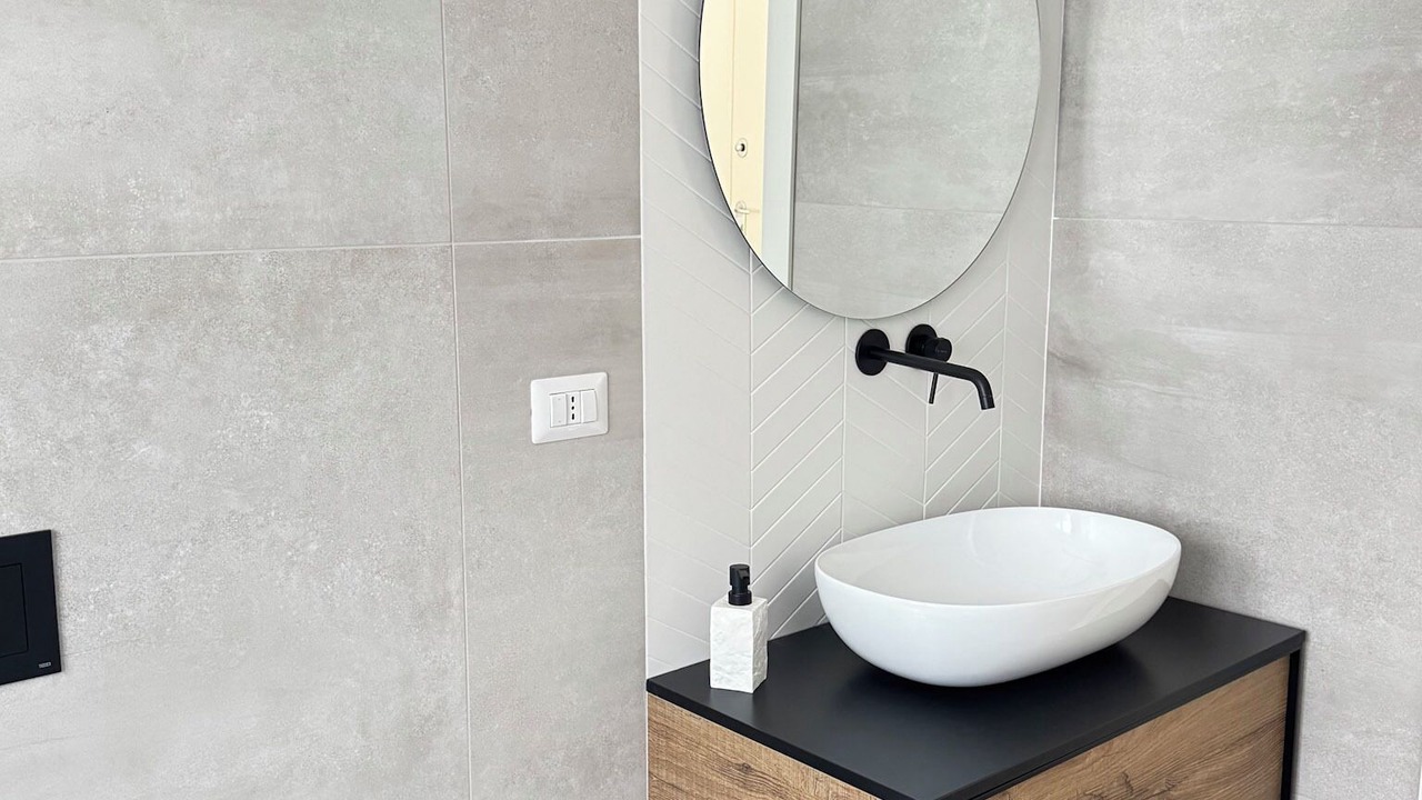 Photo of Bathroom in Opera