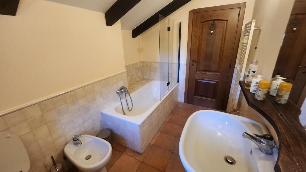 Photo of Bathroom in Ferrere