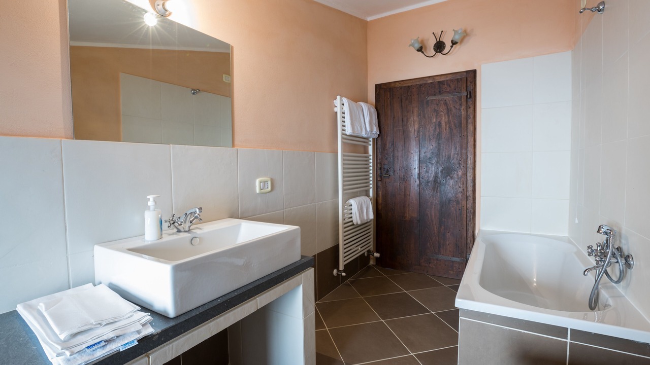 Photo of Bathroom in Montelaguardia