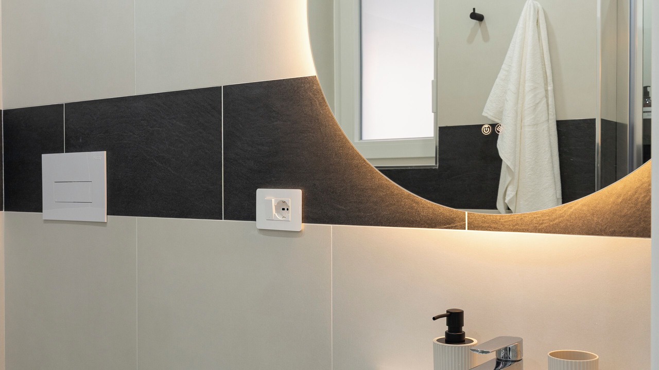 Photo of Bathroom in Naples City Centre