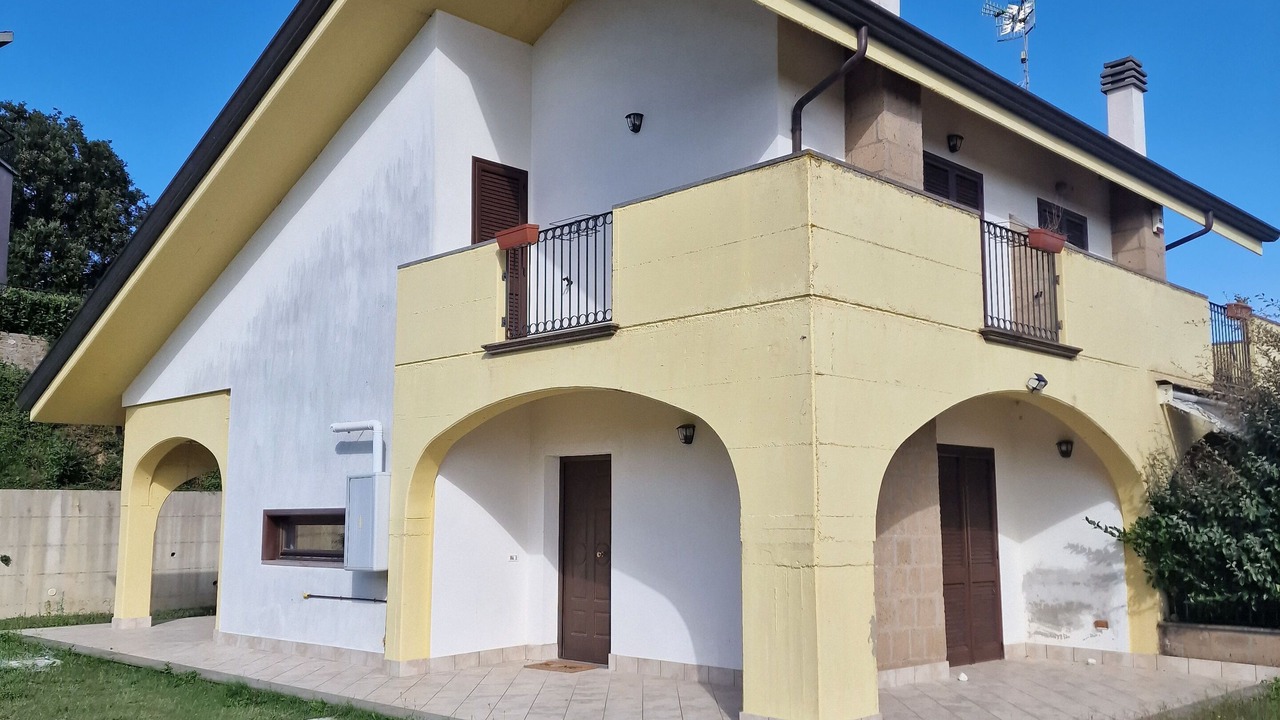 Photo of Patio Balcony in San Lorenzo Nuovo