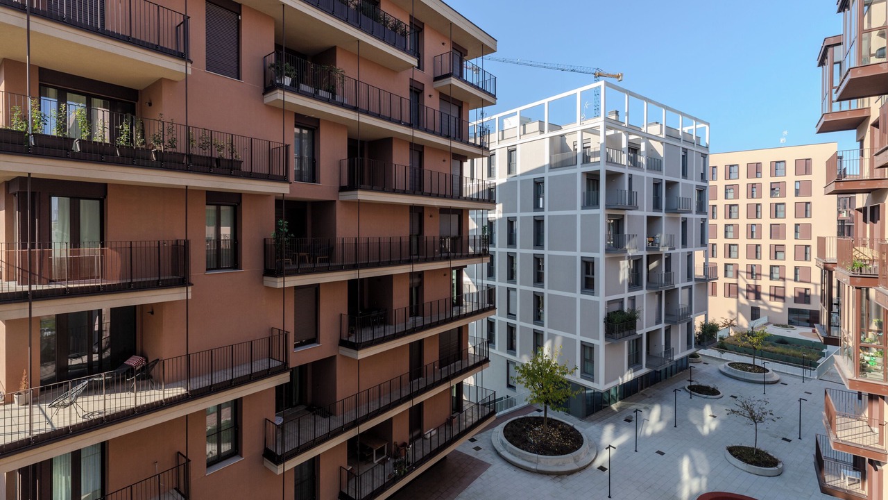 Photo of Others in Lorenteggio