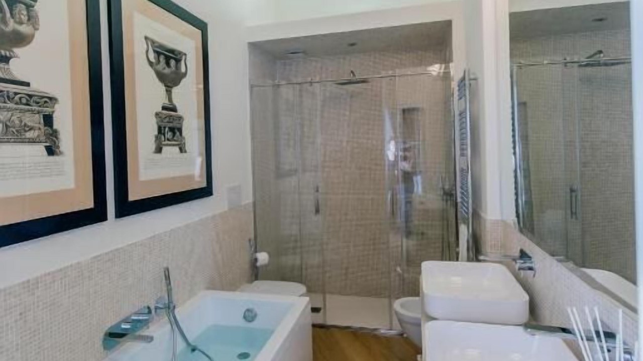 Photo of Bathroom in Rome City Centre