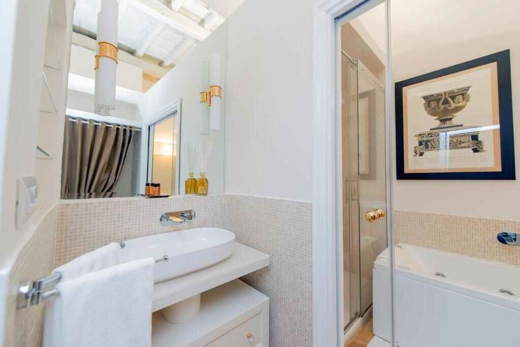 Photo of Bathroom in Rome City Centre