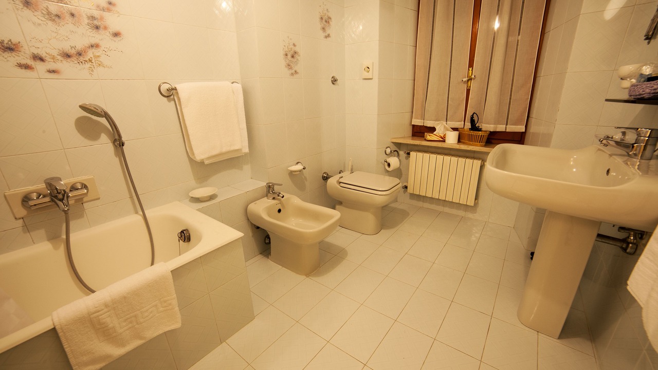 Photo of Bathroom in Montecosaro