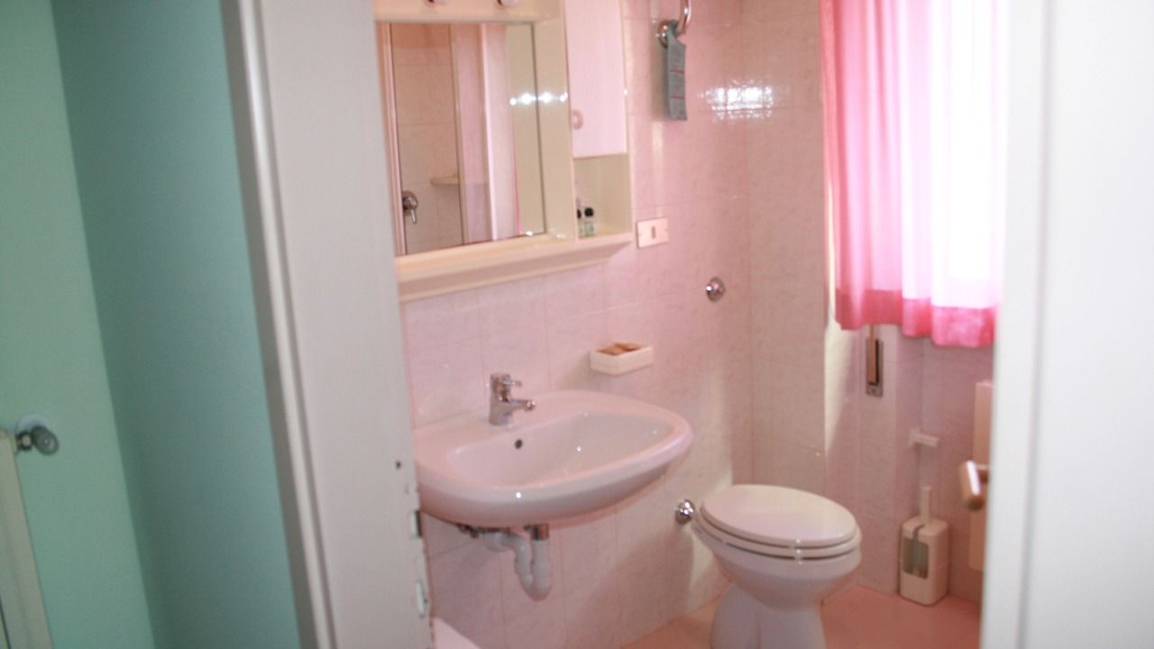 Photo of Bathroom in Roseto degli Abruzzi