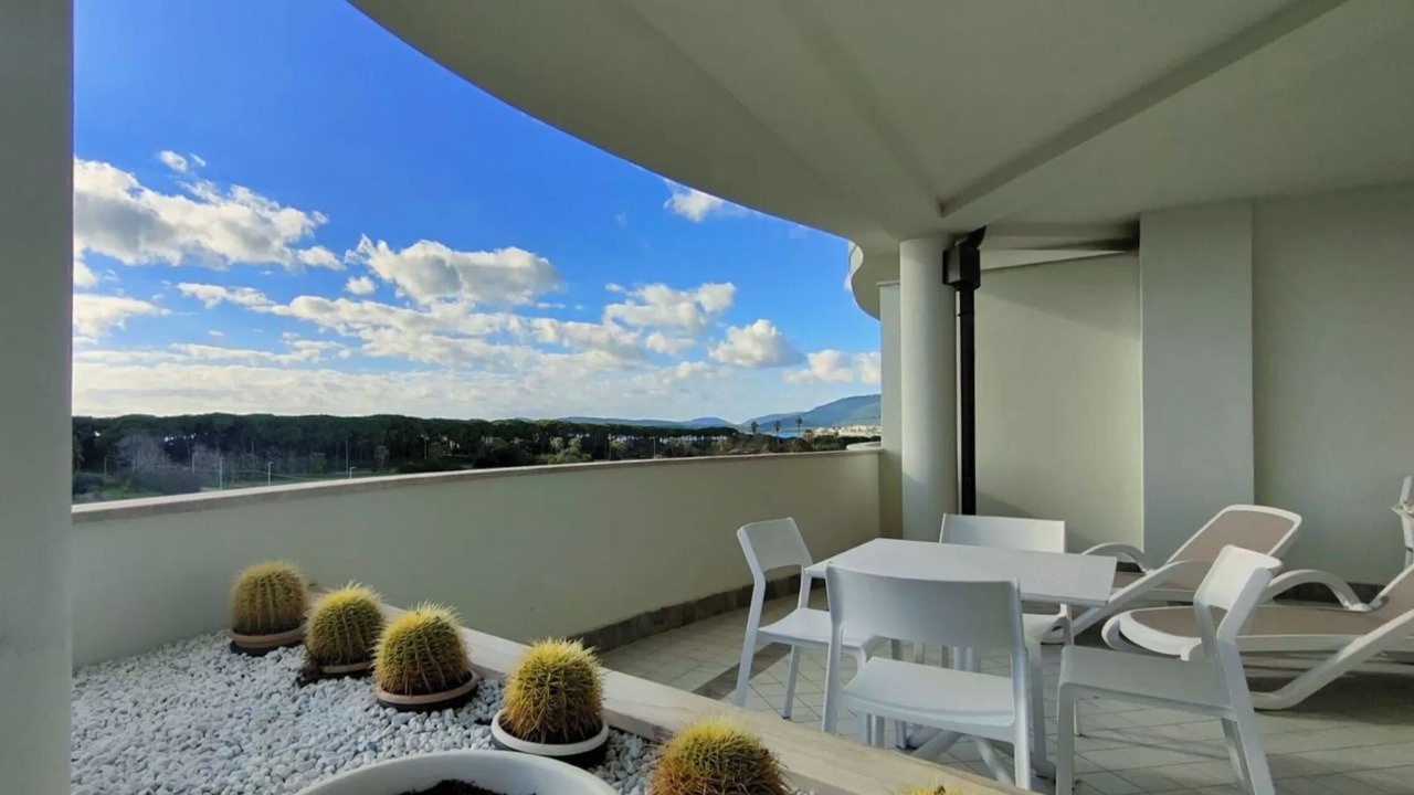 Photo of Outdoor in Naples